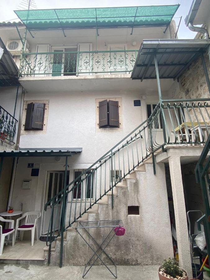 Mate Apartments Kaštela Kültér fotó